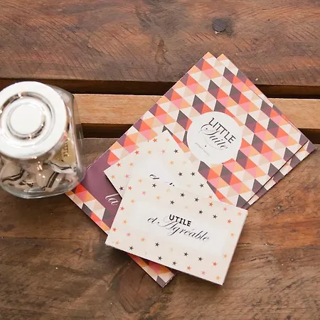 Little - Constance * 里尔