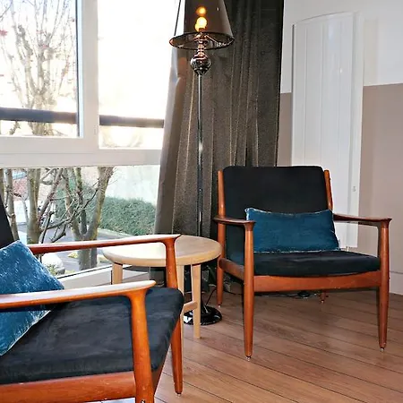 Little - Constance Lille